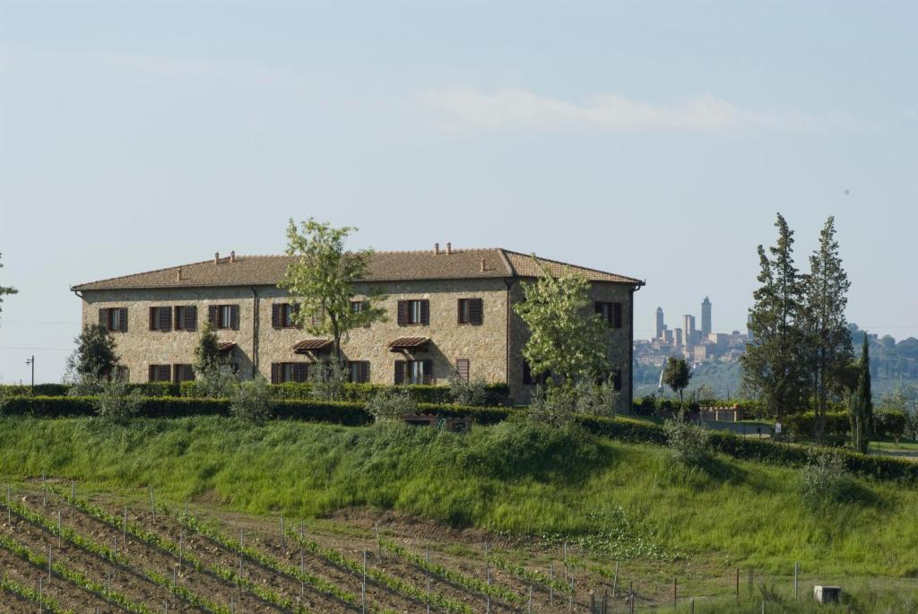Agriturismo Macinatico سان جيمينيانو المظهر الخارجي الصورة