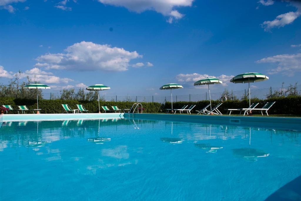 Agriturismo Macinatico سان جيمينيانو المظهر الخارجي الصورة