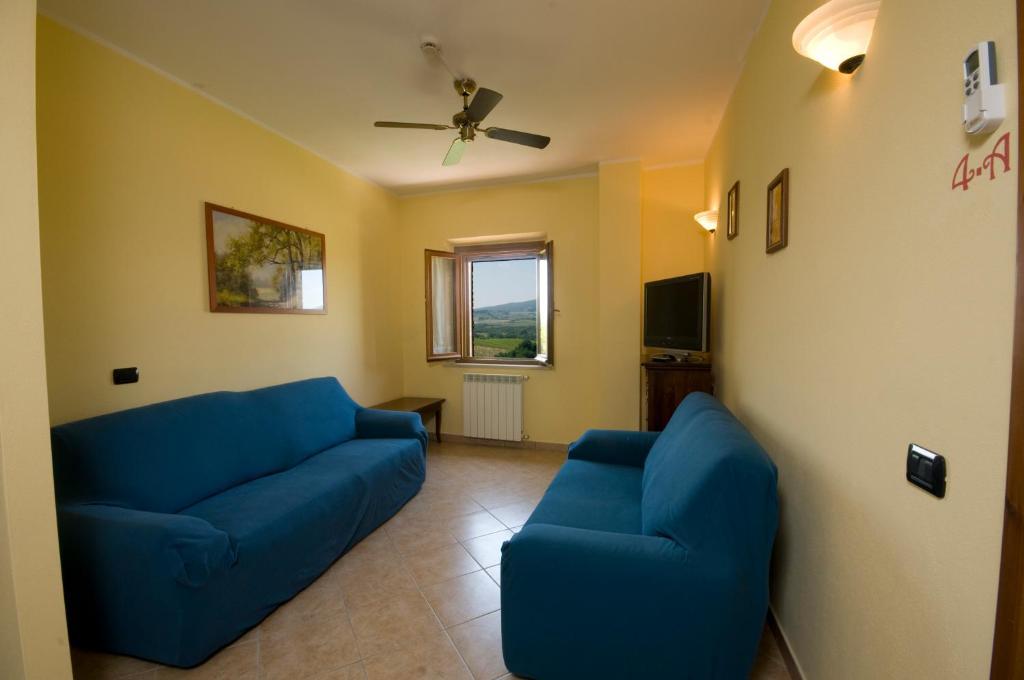 Agriturismo Macinatico سان جيمينيانو الغرفة الصورة